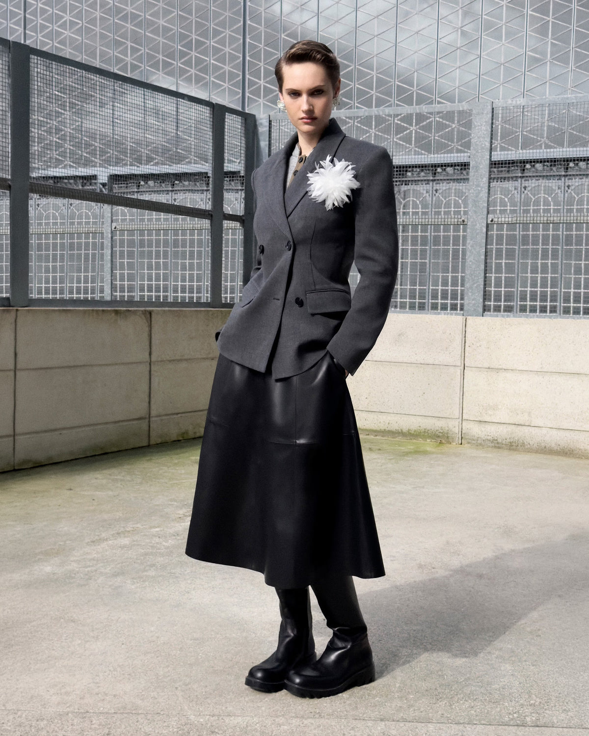 Gri Çiçek Detaylı Kruvaze Blazer Ceket