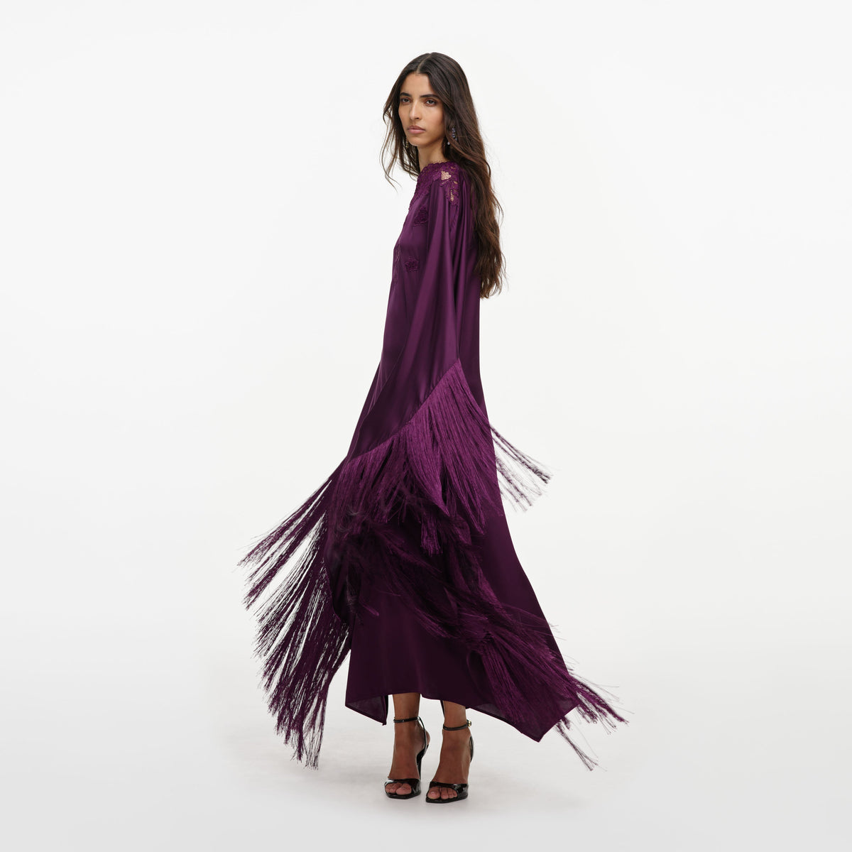 Mor Saten Püskül Detaylı Kaftan