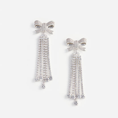 Gümüş Kristal ve Fiyonk Detaylı Sallantılı Küpe