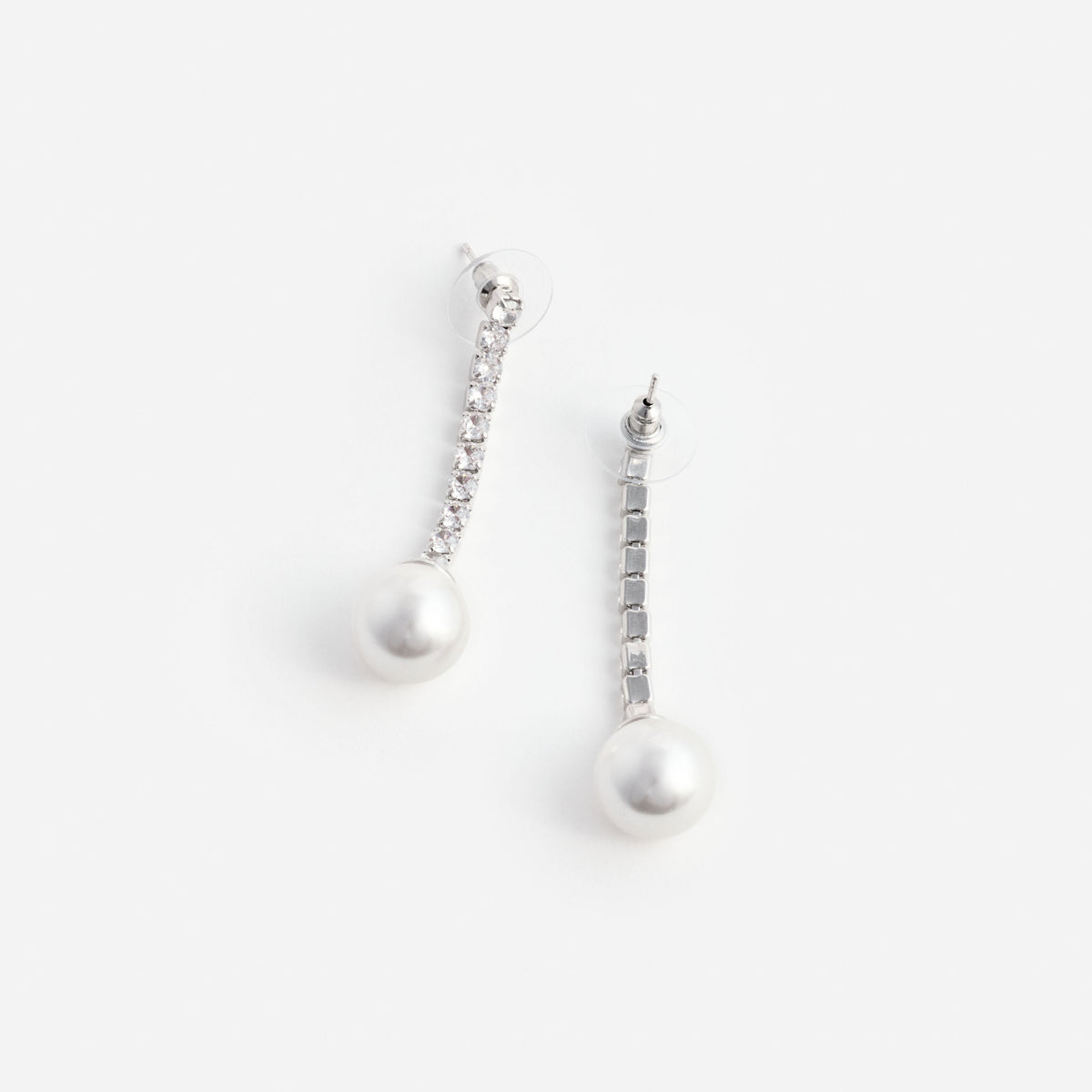 Gümüş Kristal ve İnci Detaylı Sallantılı Küpe