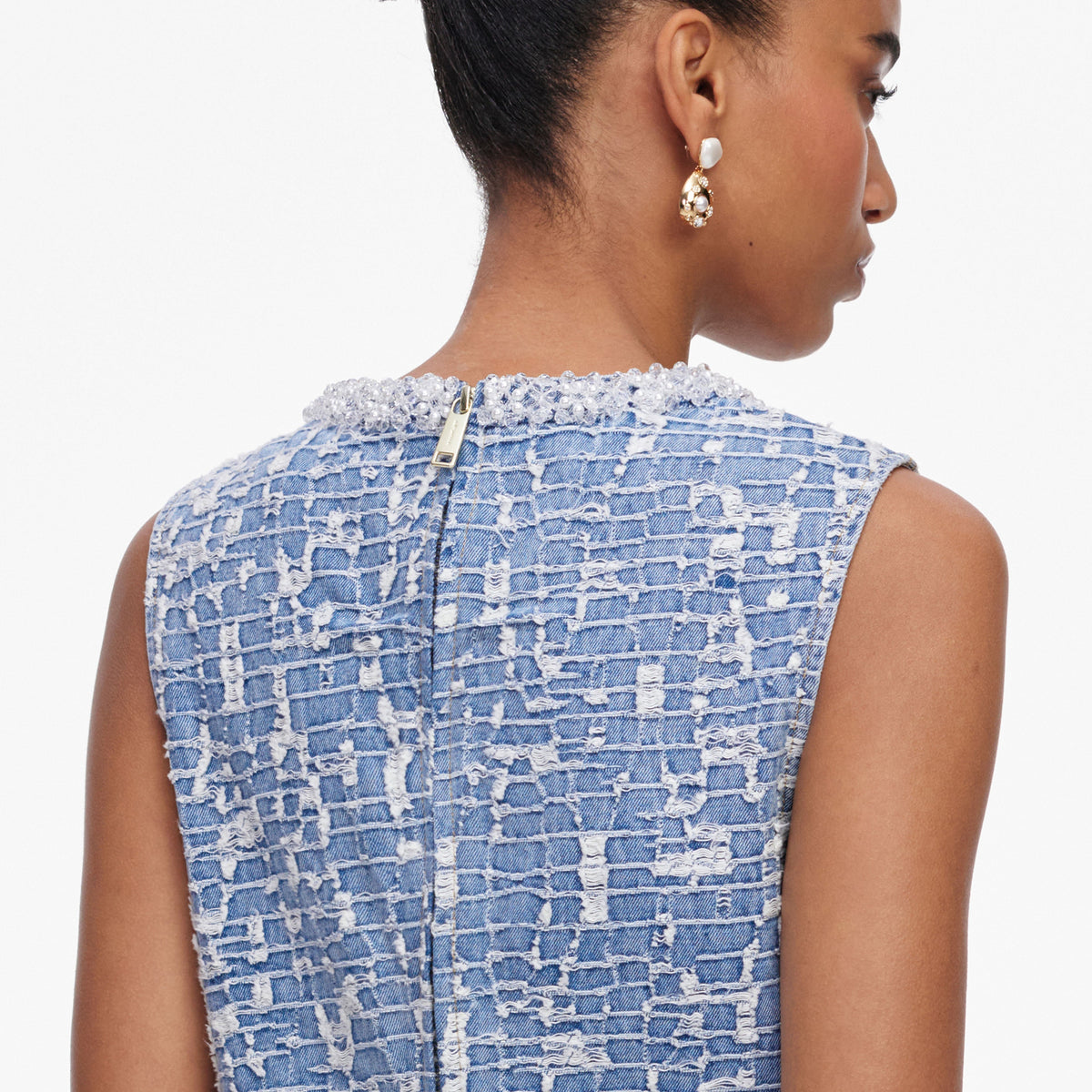 Mavi Dokulu İnci Detaylı Denim Mini Elbise