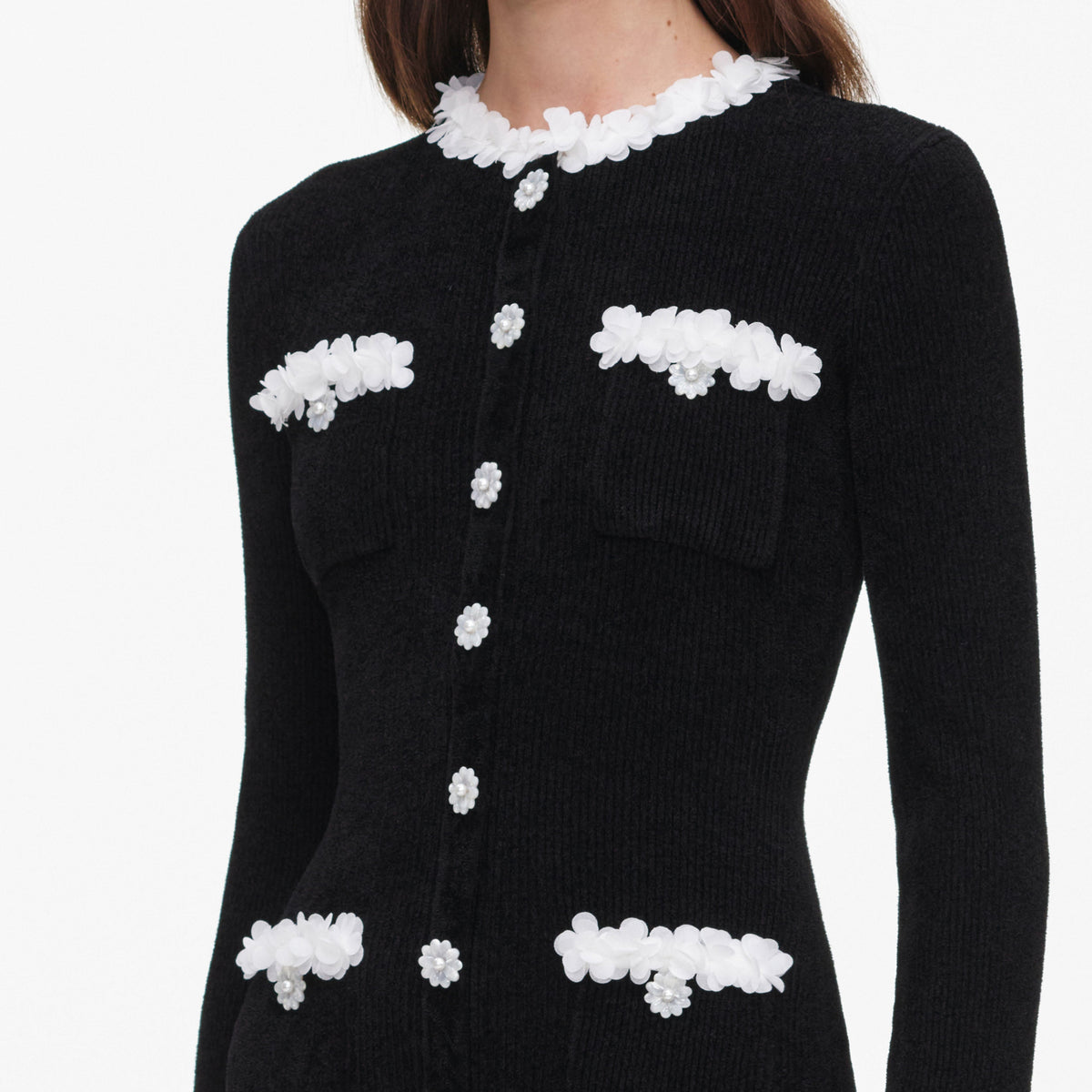 Siyah Şönil Tafta ve Düğme Detaylı Midi Elbise