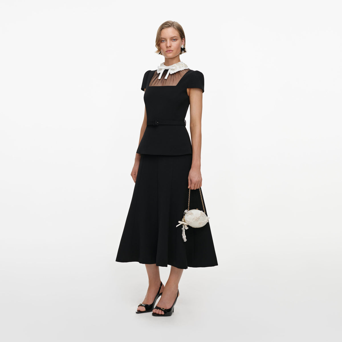 Siyah Fiyonk Detaylı Peplum Midi Elbise