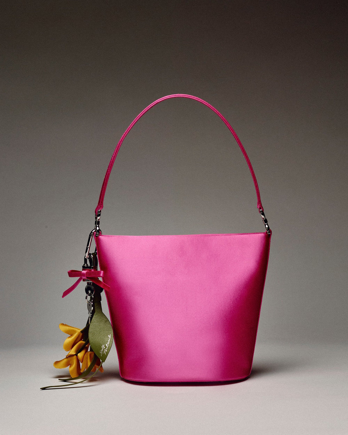 Pembe Saten Bucket Çanta