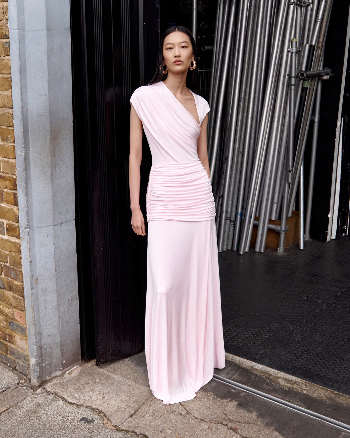 Pembe Drape Detaylı Maksi Elbise