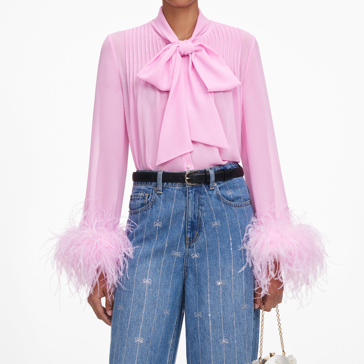 Pembe Şifon Tüy Detaylı Bluz