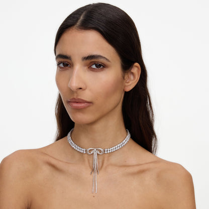 Gümüş Çift Sıra Kristal Fiyonk Detaylı Choker Kolye