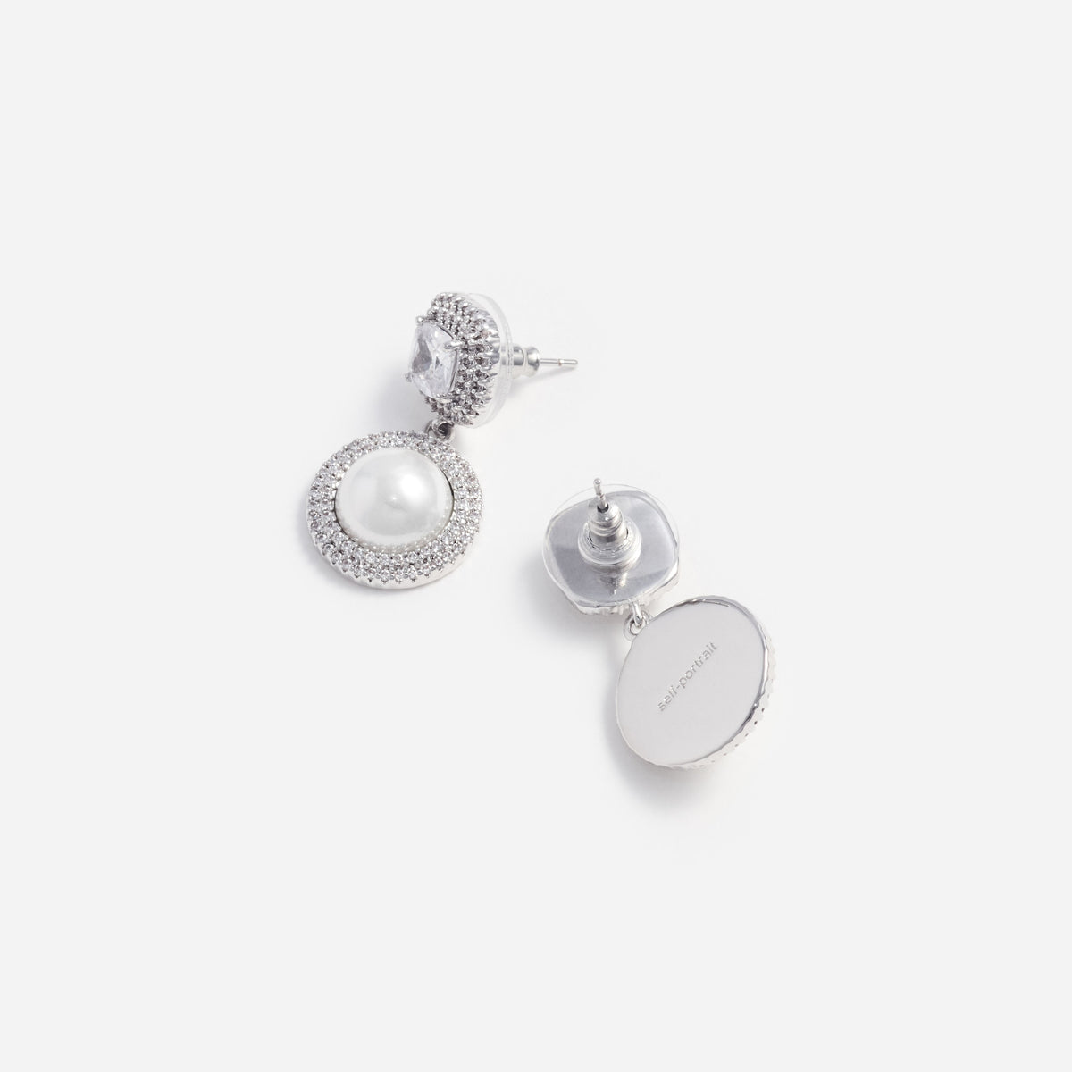 Gümüş İnci ve Kristal Detaylı Sallantılı Küpe