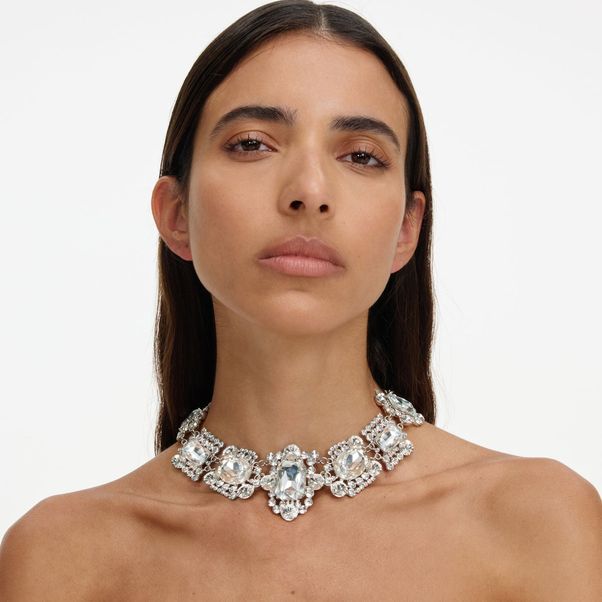 Gümüş Kristal Detaylı Kolye