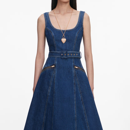 Mavi Kemer Detaylı Geniş Etekli Denim Midi Elbise